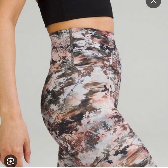 Lululemon Align High Rise pants in future Utopia multi 6 Like New condition 25” - Picture 7 of 9